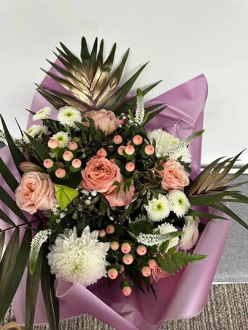 Peach tropical bouquet